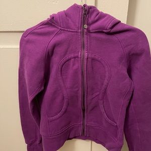 Lululemon sweatshirt